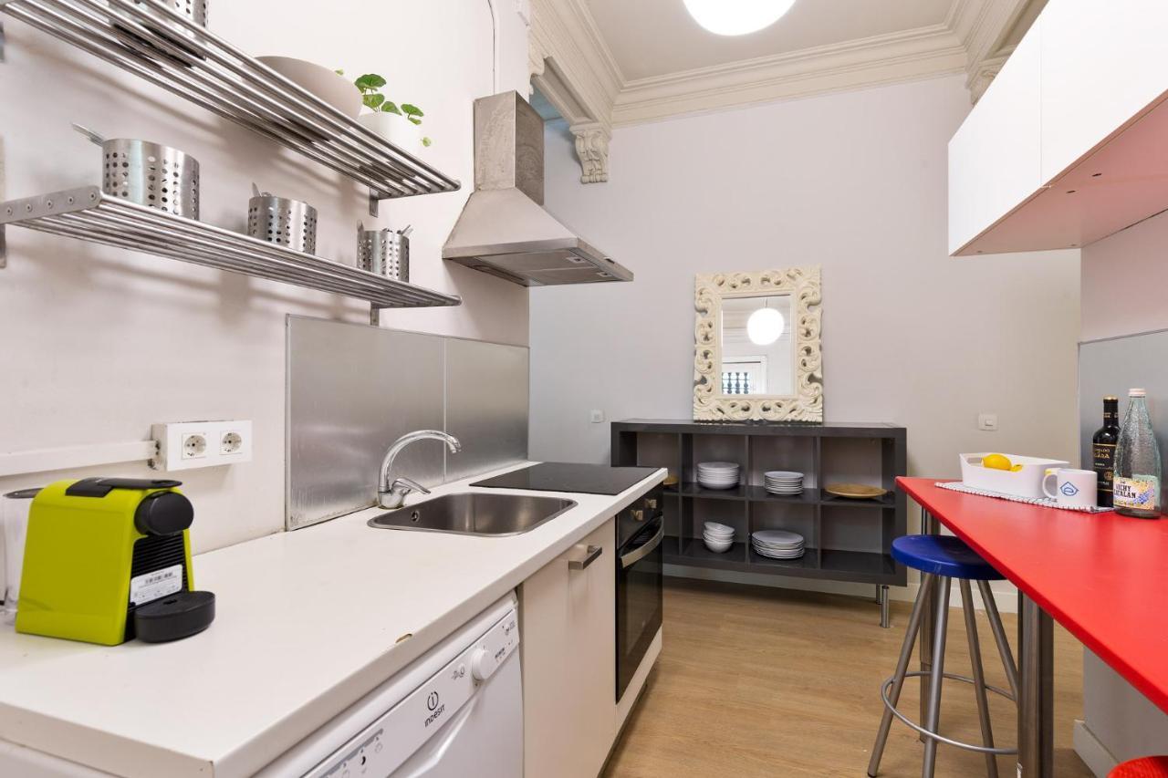 Sagrada Familia III By Enjoy Apartments บาร์เซโลนา ภายนอก รูปภาพ