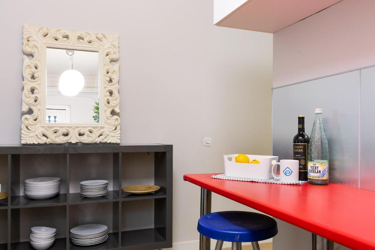 Sagrada Familia III By Enjoy Apartments บาร์เซโลนา ภายนอก รูปภาพ