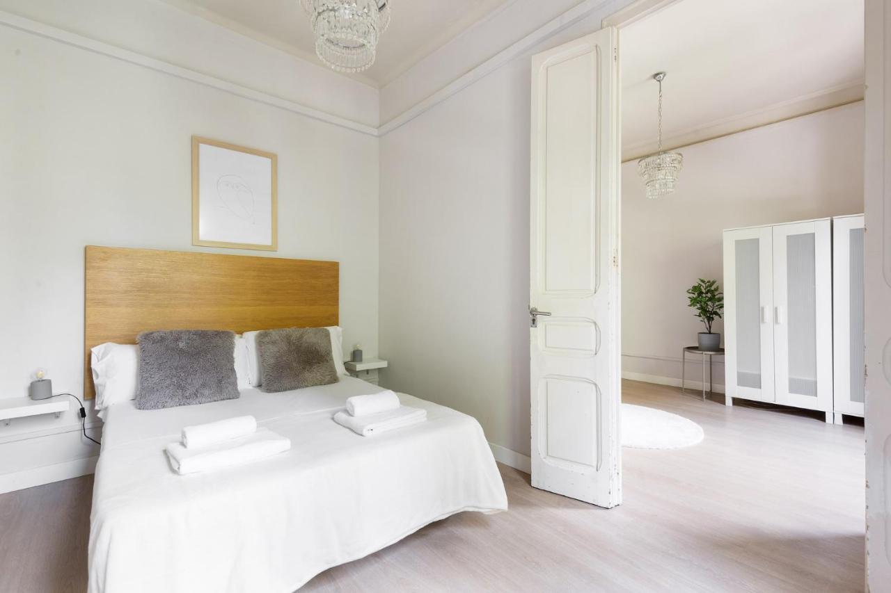 Sagrada Familia III By Enjoy Apartments บาร์เซโลนา ภายนอก รูปภาพ